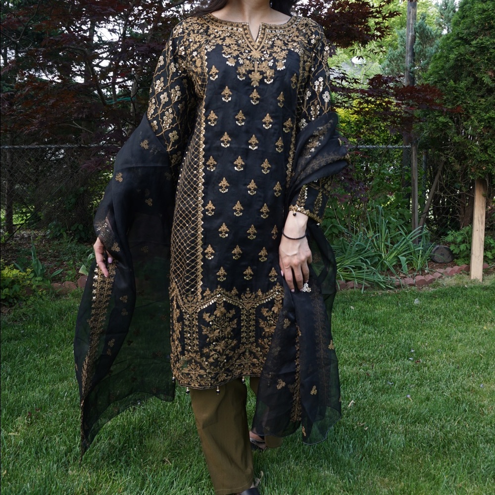 Black and olive Pakistani sharwal kamiz